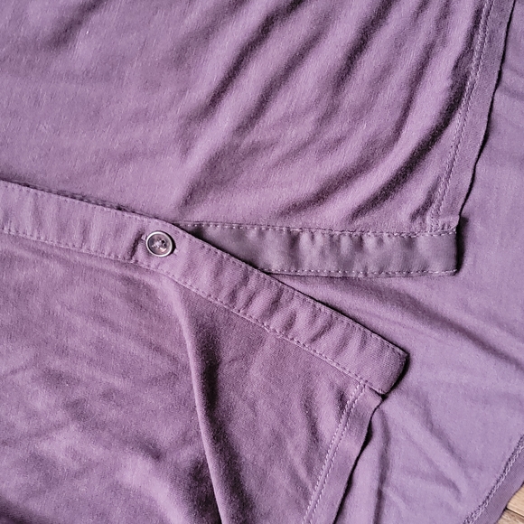 RW & Co Button-Up Blouse - Picture 4 of 5